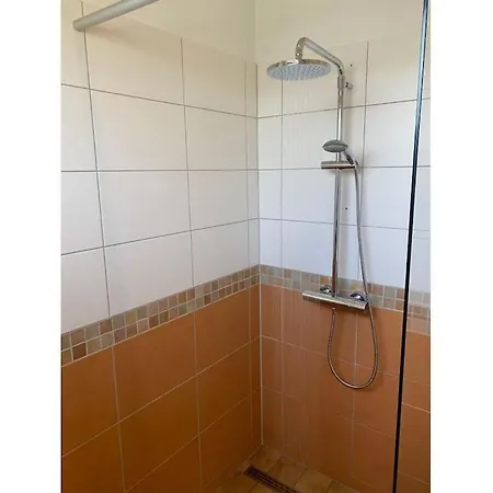 With 2 Bedrooms בית נופש